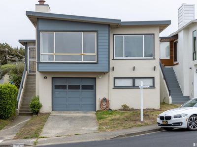 92 Roslyn Ct, Daly City, CA, 94015