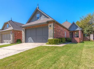 526 N Willow Pl, Jenks, OK 74037
