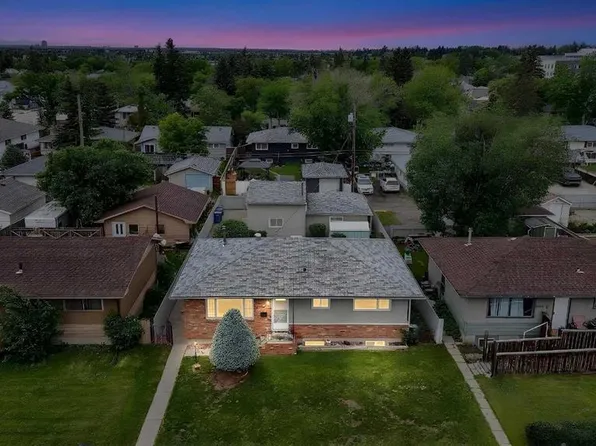 7435 E 25th St SE, Calgary, AB T2C 1A3