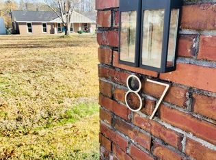 87 Overlook Dr, Seale, AL 36875