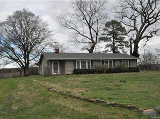 120 Greenhill Farm Rd, Landrum, SC 29356