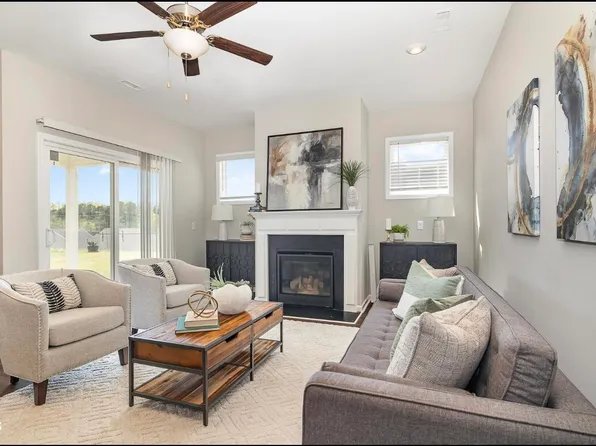 32 Rothes Ct, Clayton, NC 27527