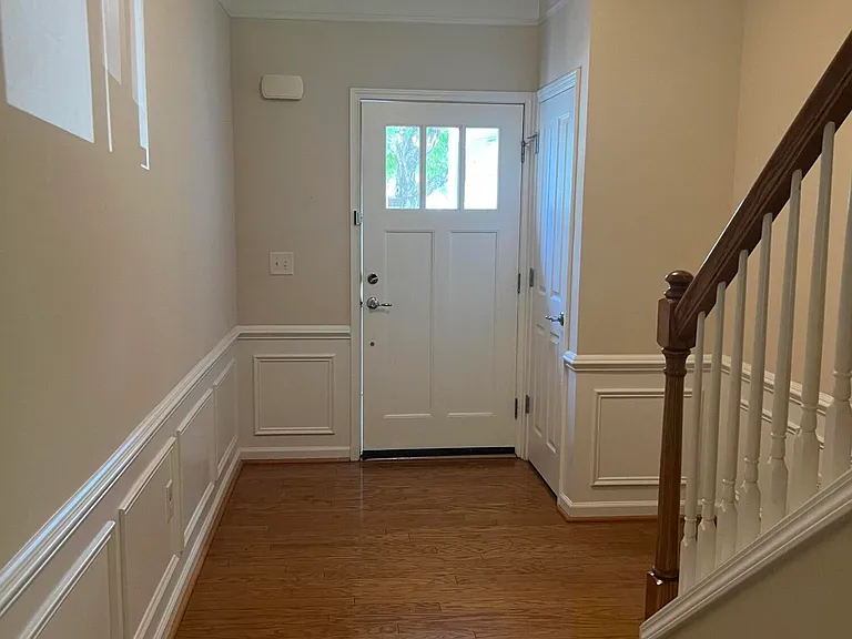 308 Dyersville Dr — Photo 22