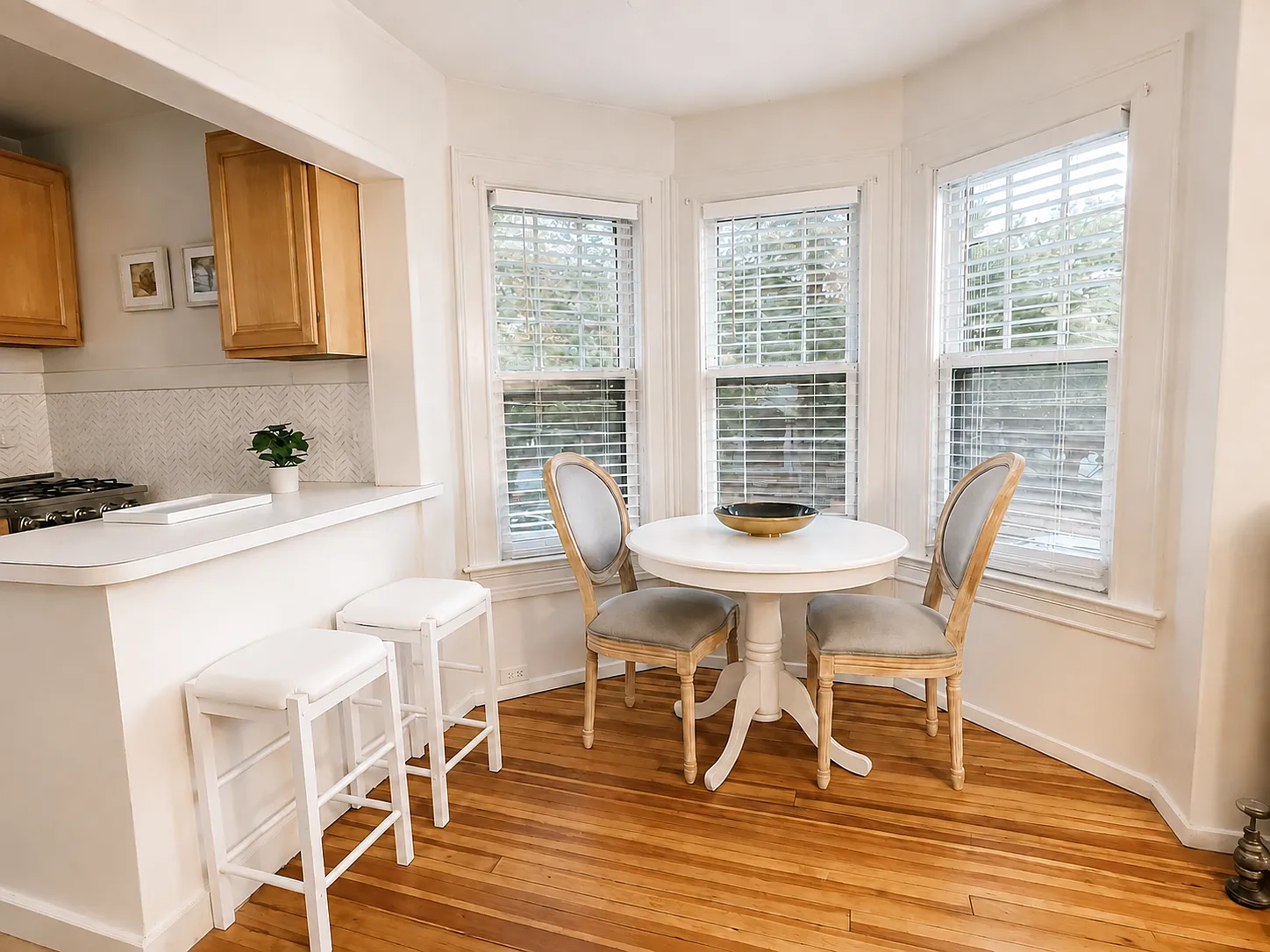 1 bed, 900 sqft, $1,595 — Photo 4