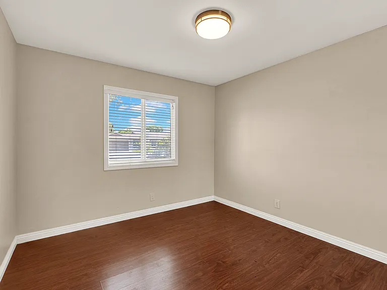 5091 Casa Oro Dr — Photo 16