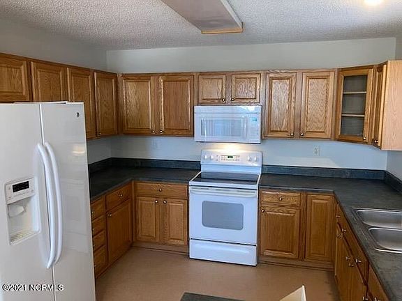 4th image of 2108 Baugh Ct