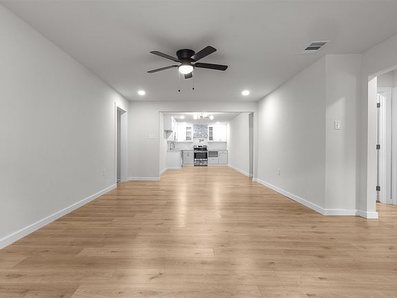 5th image of 4817 Erath St