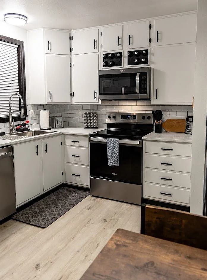2 bed, 1.0 bath, 916 sqft, $2,850 — Photo 4