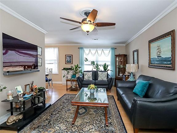3rd image of 892 Armstrong Ave APT 23