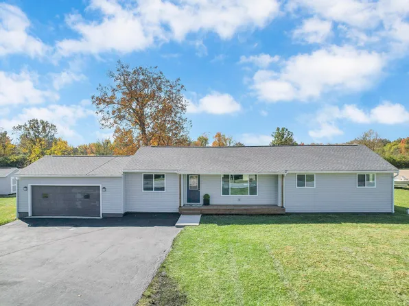 1430 Plain City Georgesville Rd SE, Galloway, OH 43119