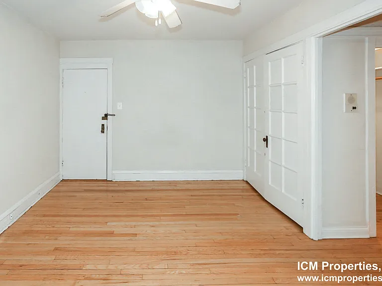 522 W Cornelia Ave #1 — Photo 3