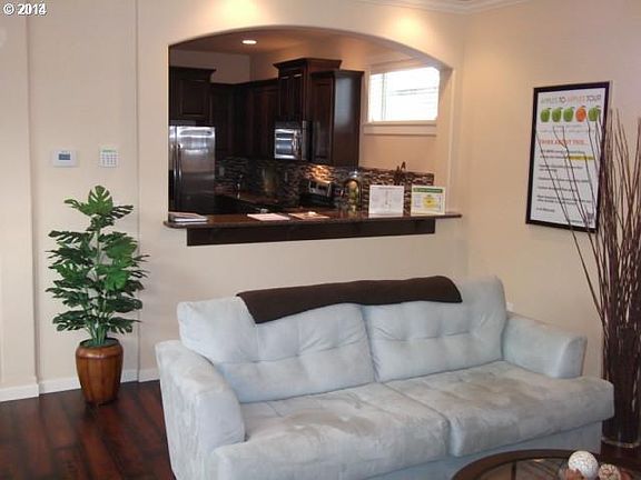 3rd image of 205 NE 75th St