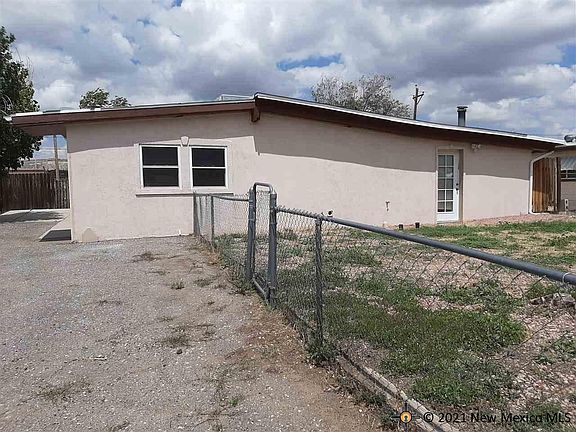 2nd image of 3313 Church Rock St