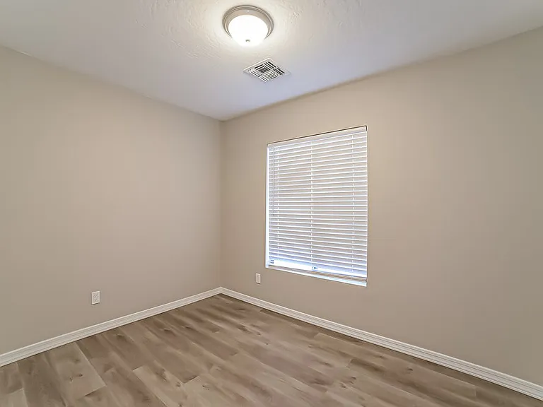 12418 W Dreyfus Dr — Photo 12