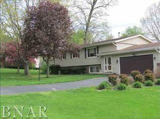 4965 Country Ln, Heyworth, IL 61745