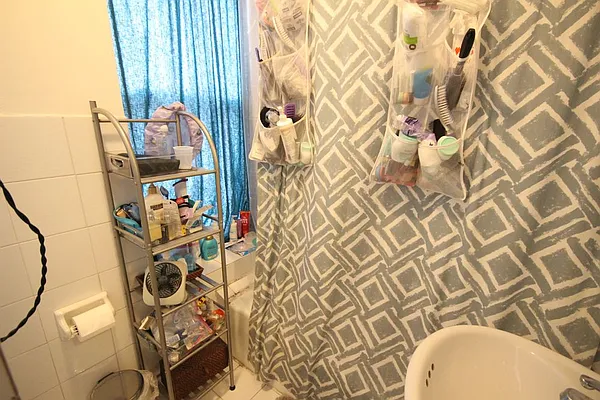 Rented by Dynamik Realty | media 22