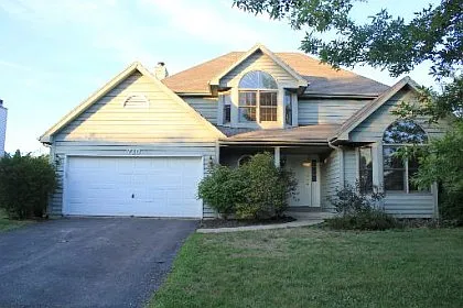 710 Clarendon Ln photo 1
