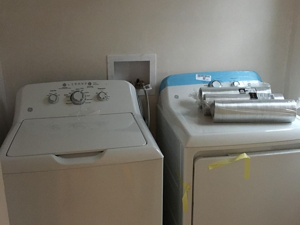 2nd image of 8 Eulita Ter #984115