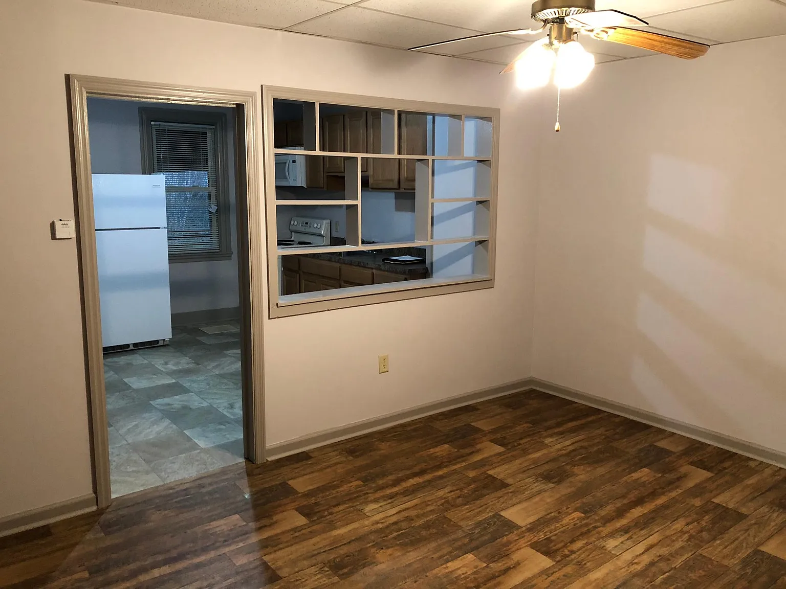 2 bed, $995 — Photo 4