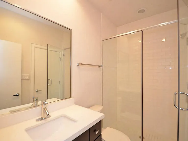 2713 Clay St — Photo 23