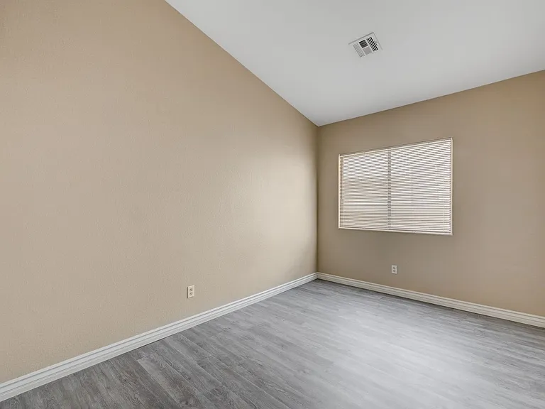 527 Braided River Ave — Photo 39