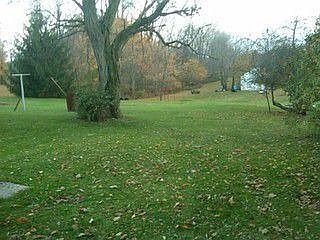 2nd image of 18512 Coshocton Rd