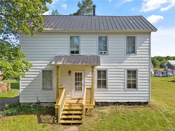 1311 Mary St, Camden, NY 13316