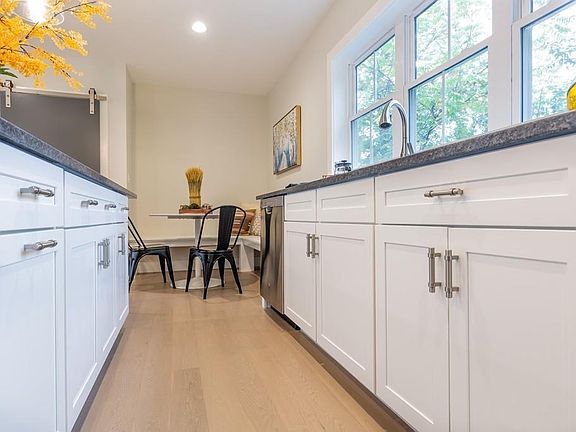 2nd image of 7 Ordway Ave #7