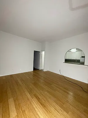 Rented by Kole Group | media 11