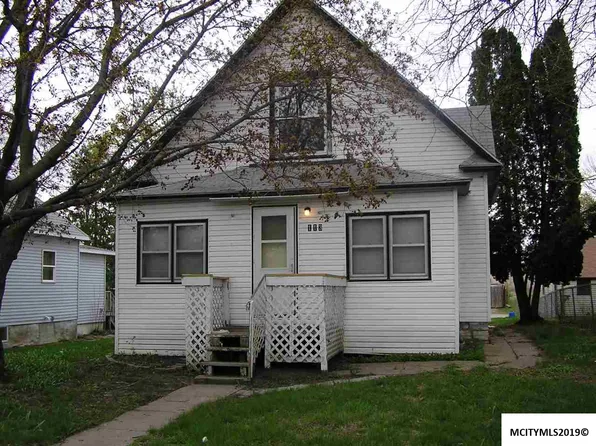113 S Monroe Ave, Mason City, IA 50401