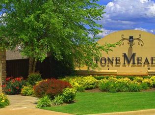 1901 SW Stonegrove Rd, Bentonville, AR 72712