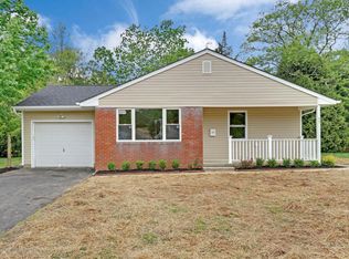 57 Sunflower Ln, Toms River, NJ