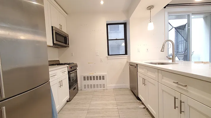 Rented by Compass | media 15