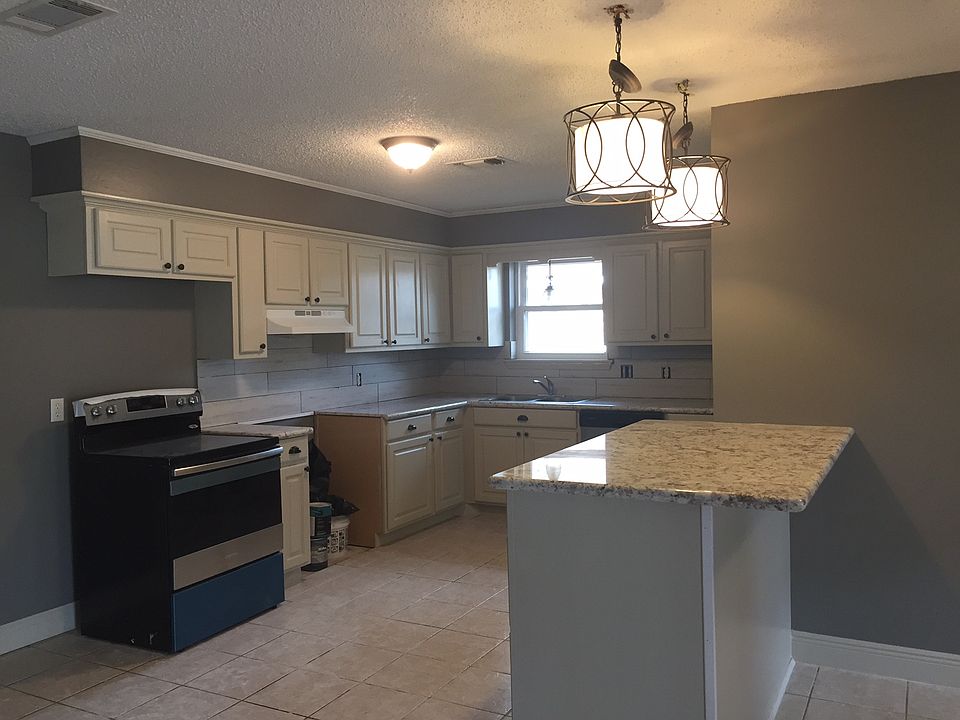 1st image of 26173 Shadowbrook Ave