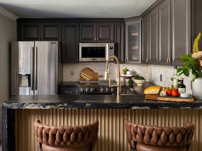 6110 Marina Pacifica Dr S, Long Beach, CA, 90803