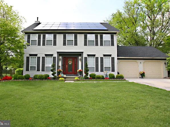 6 Presidential Dr, Berlin, NJ 08009