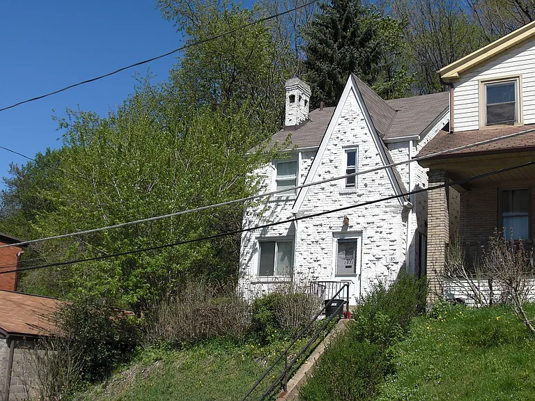 1851 Capital Ave — Photo 18
