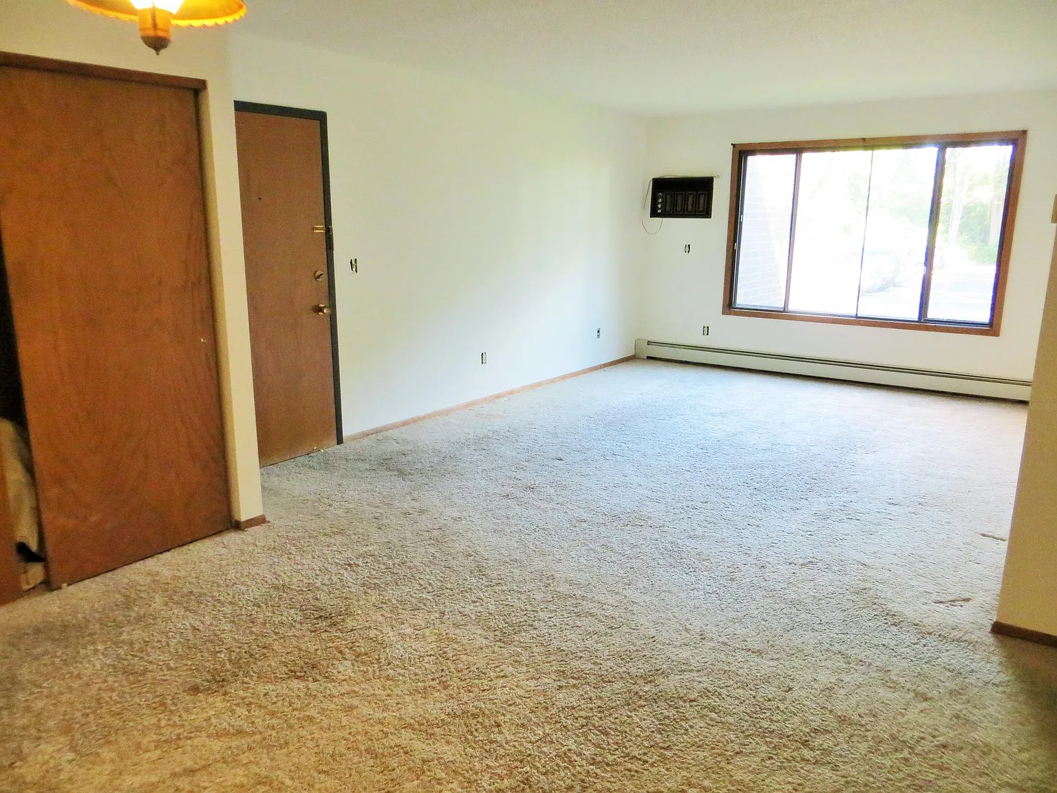 11800 Eldorado St NW — Photo 2