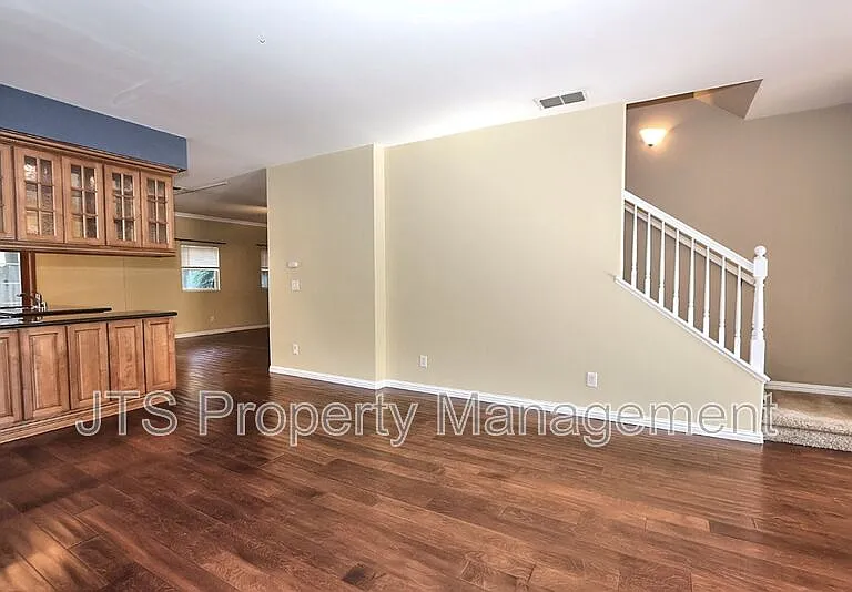 3657 24th St — Photo 6