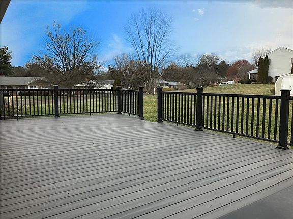 5th image of 11380 Crestview Dr