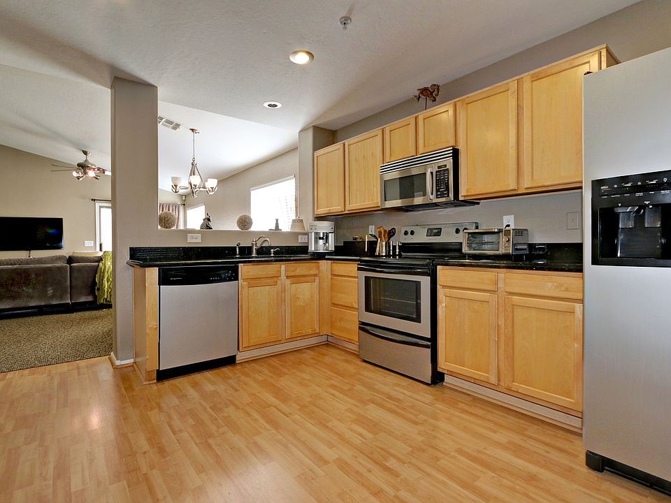 1st image of 15915 N 102nd Pl