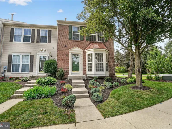 2000 Sumner Dr, Frederick, MD 21702