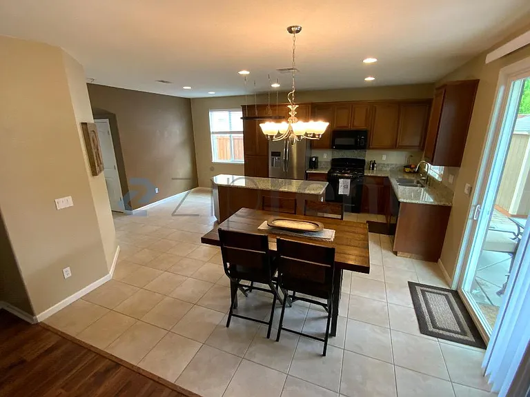 8018 Finchley Ct — Photo 70