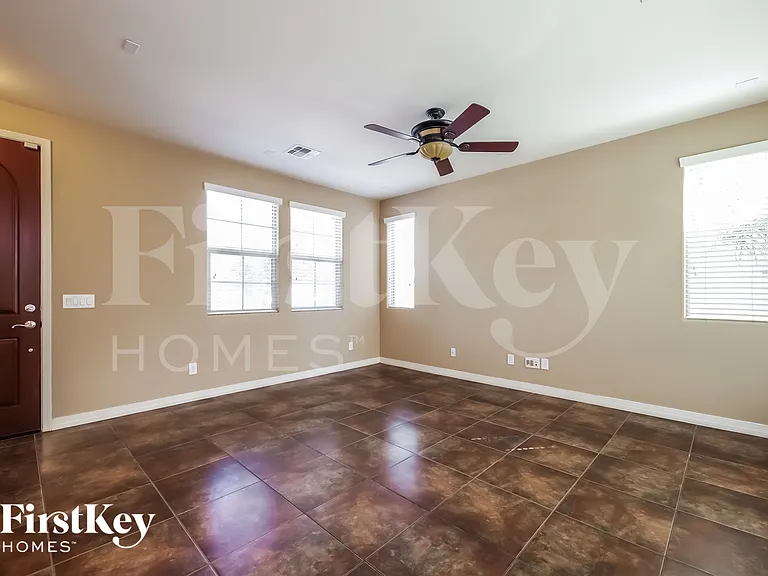 9019 W State Ave — Photo 3