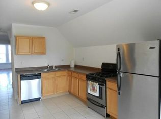 2827 N Sacramento Ave #2, Chicago, IL 60618