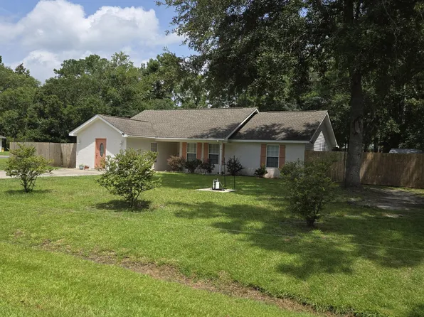 152 Dawn Cir, Brunswick, GA 31523