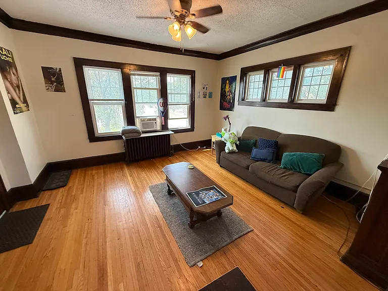 1577 Ashland Ave #3 — Photo 5