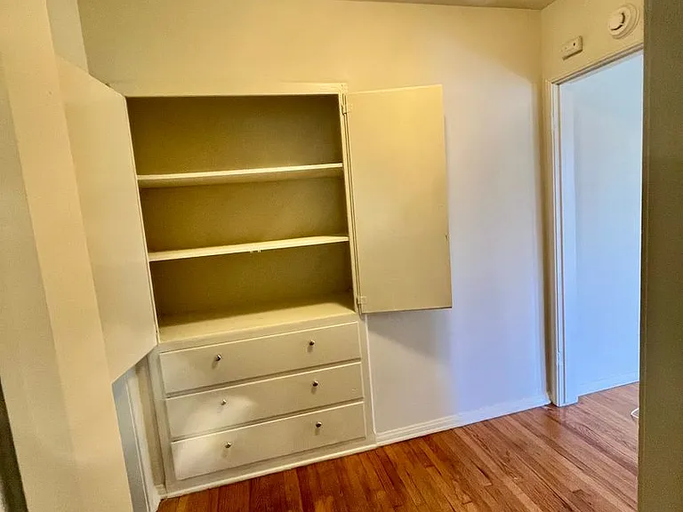 Cozy 1 & 2 bedroom in Beverlywood — Photo 9