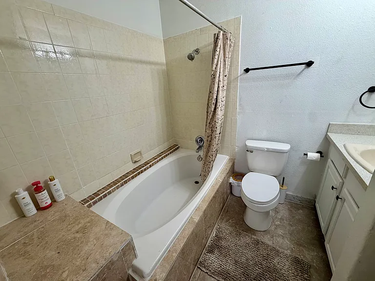 3030 Plaza St #A — Photo 23