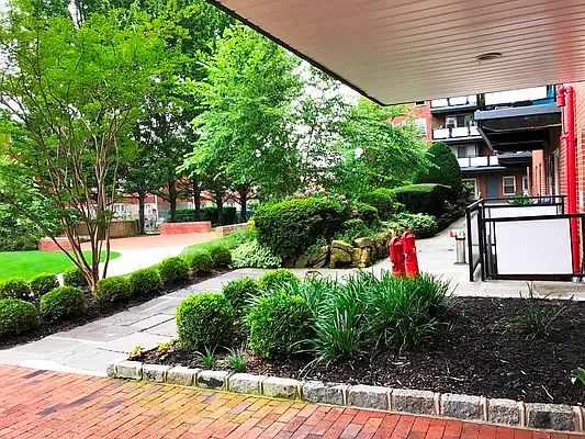 4th image of 16-66 Bell Blvd #236
